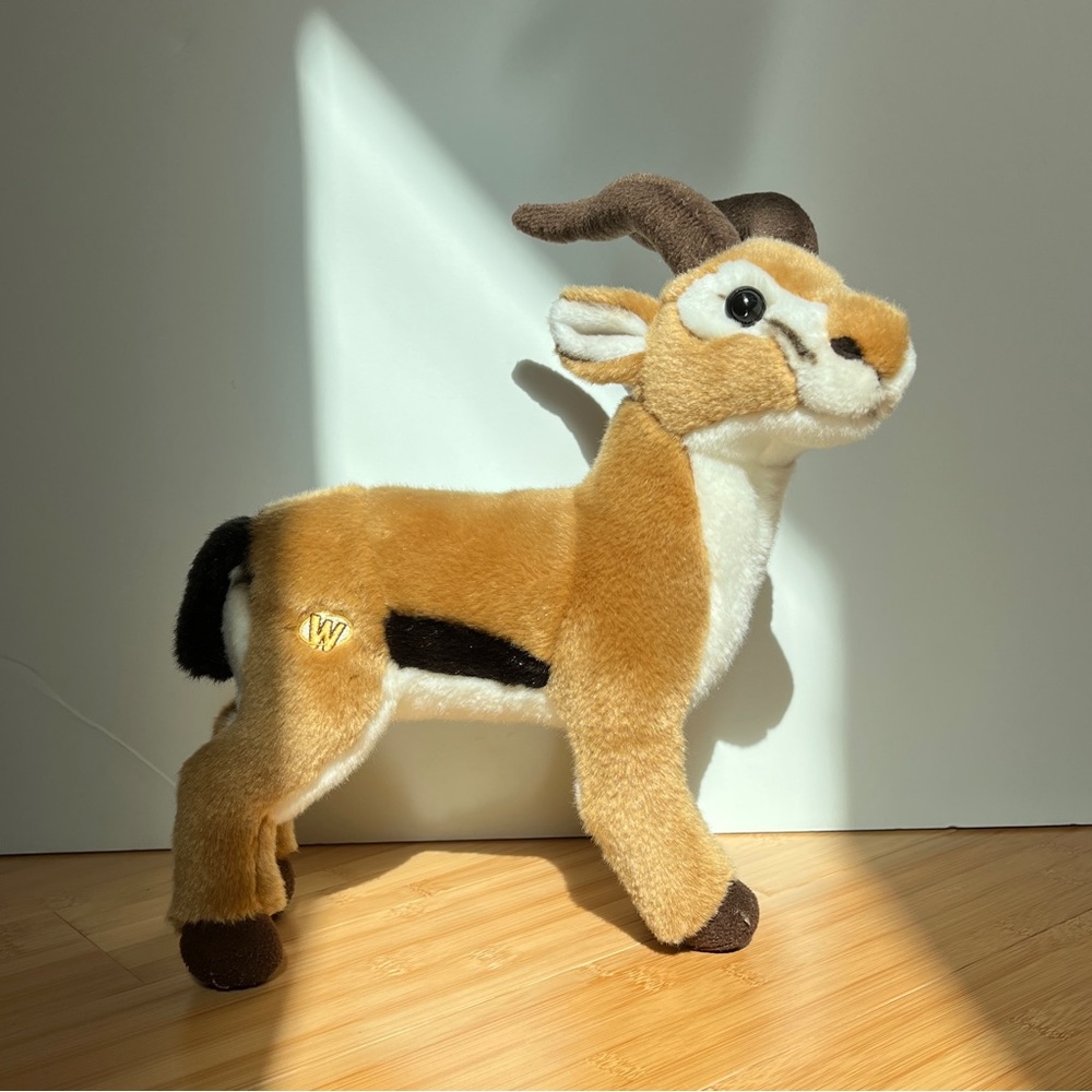 KANZ WebKinz Gazelle DAMA Retired Plush